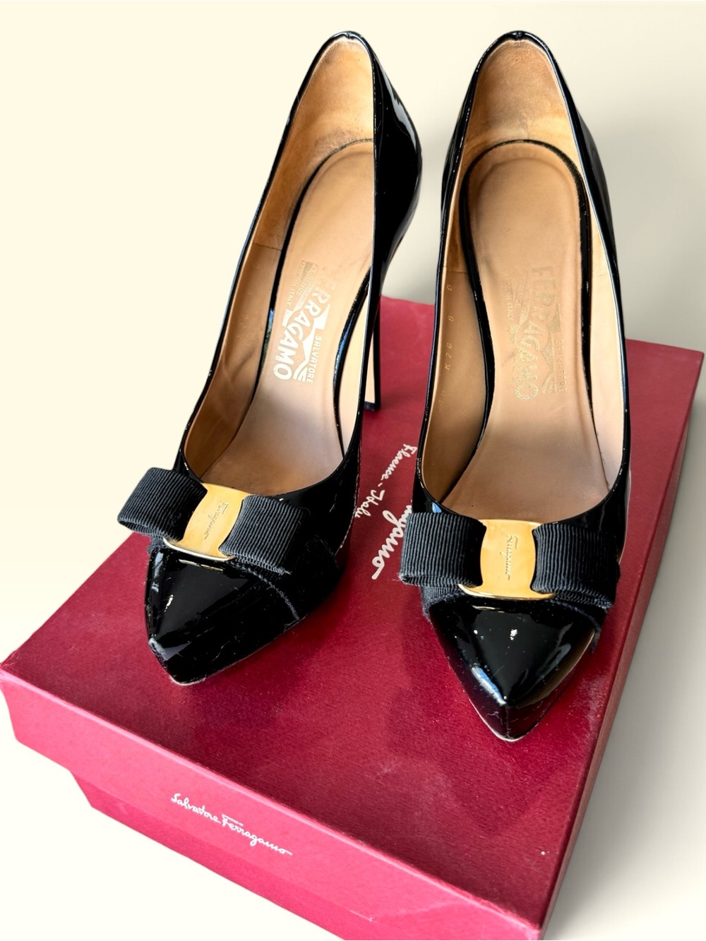 Salvatore Ferragamo Trilly Patent Leather Platform Pumps- size 8 - Picture 5 of 10